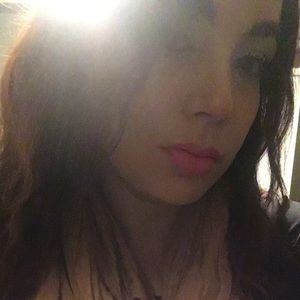 Meet your Posher, Julienne